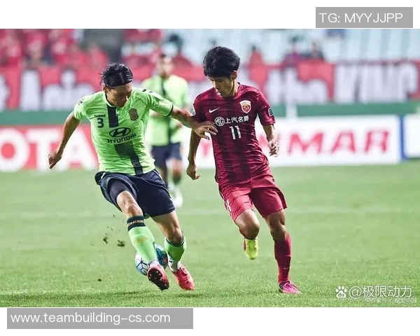 全北现代与首尔FC激战正酣谁能在这场对决中笑到最后