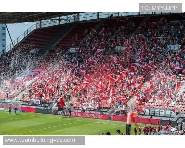 利物浦主场迎战霍芬海姆首回合较量精彩回顾与分析